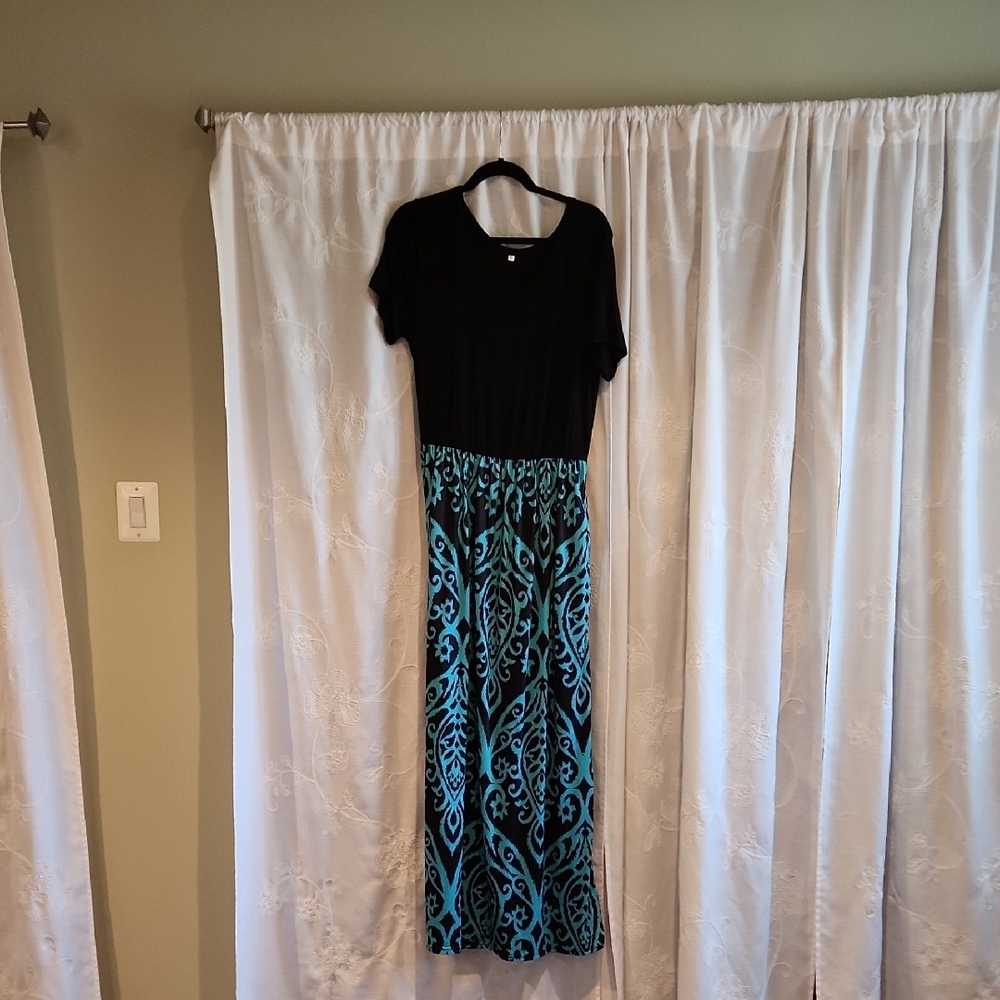 Black and Blue Patterned Women's Skirt
